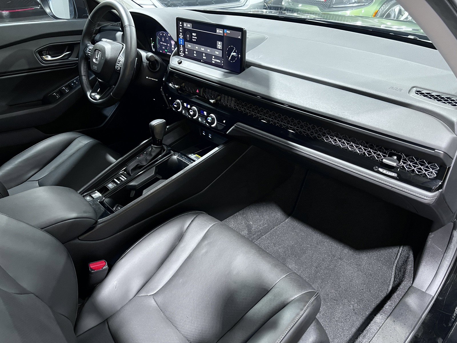 Used 2025 Honda Accord EX-L image 16