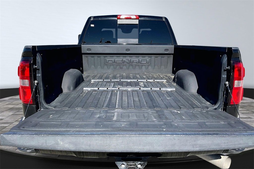 Used 2015 GMC Sierra 2500 Denali w/ Duramax Plus Package image 24