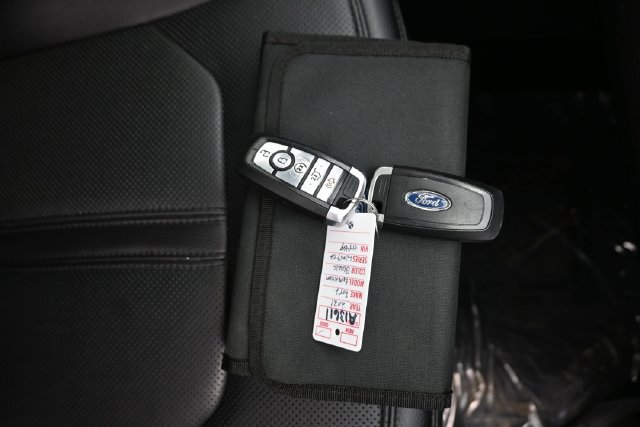 Used 2021 Ford Expedition Limited AWD/4WD image 15