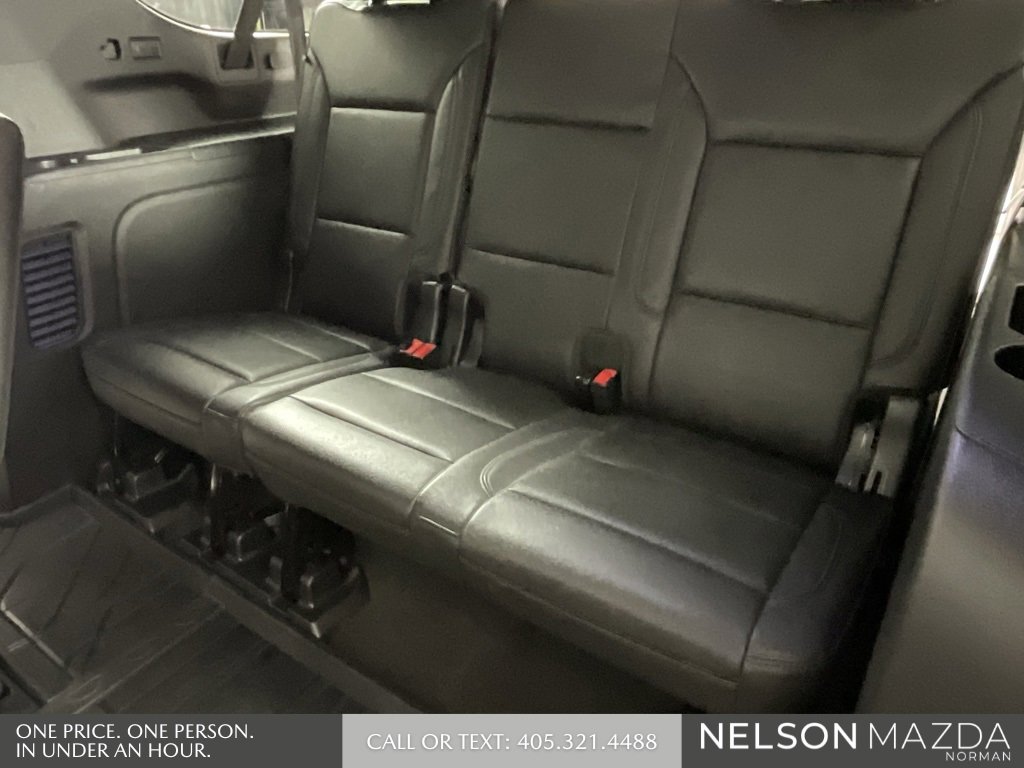 Used 2023 Chevrolet Suburban Z71 w/ Luxury Package image 27