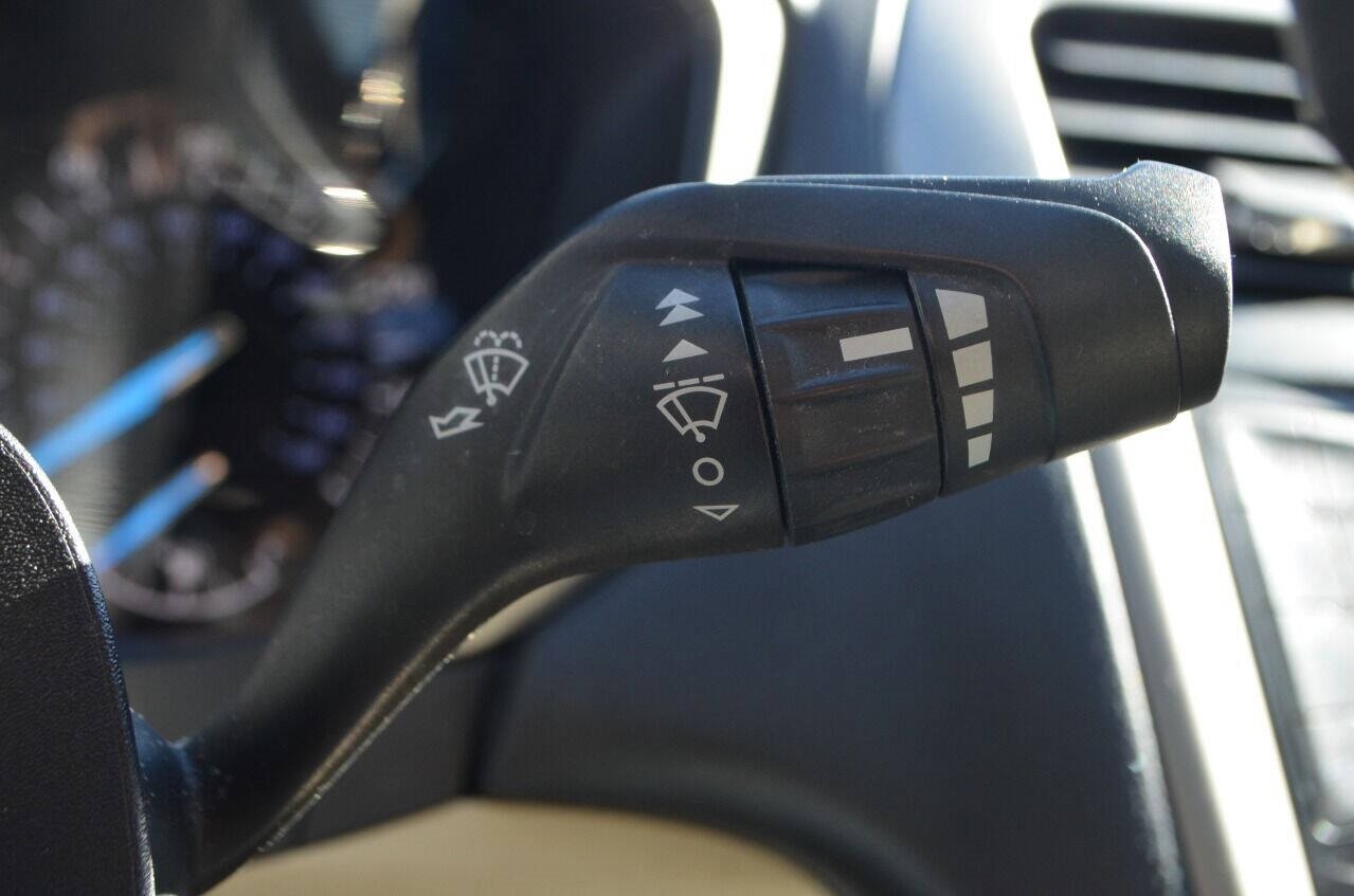 Used 2013 Ford Fusion SE image 30