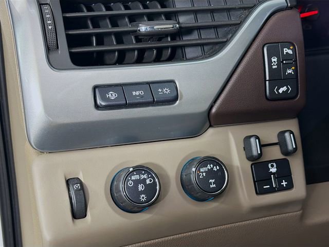 Used 2018 Chevrolet Tahoe Premier AWD/4WD image 12