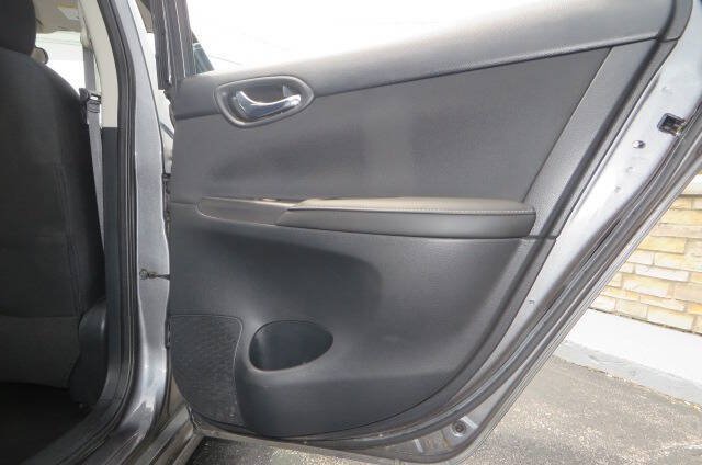 Used 2018 Nissan Sentra S FWD image 19