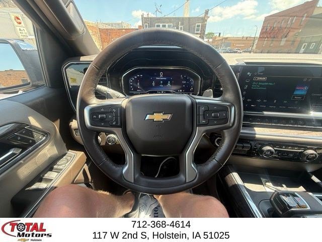 Used 2023 Chevrolet Silverado 1500 LTZ AWD/4WD image 20