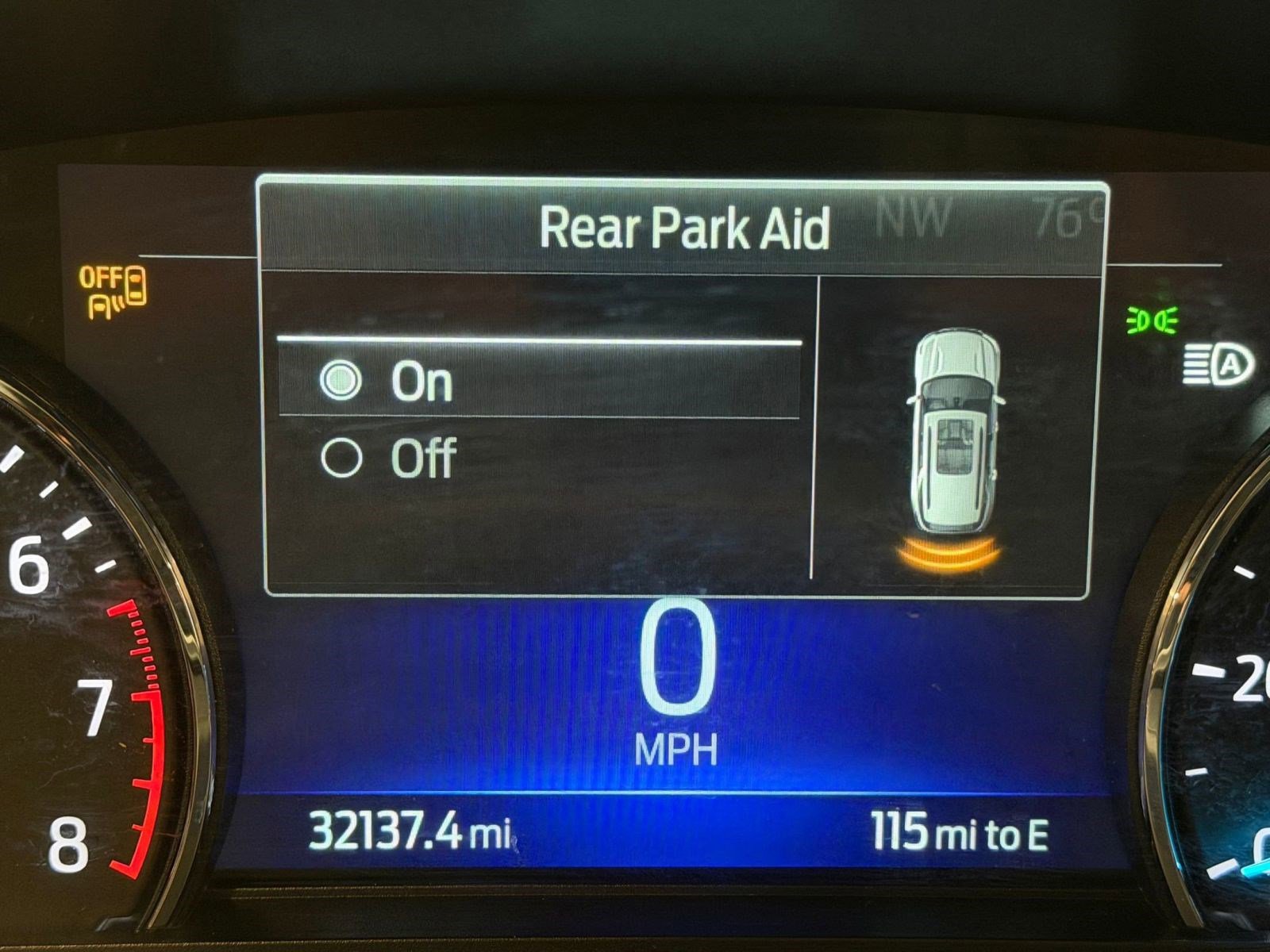 Used 2023 Ford Explorer XLT image 32