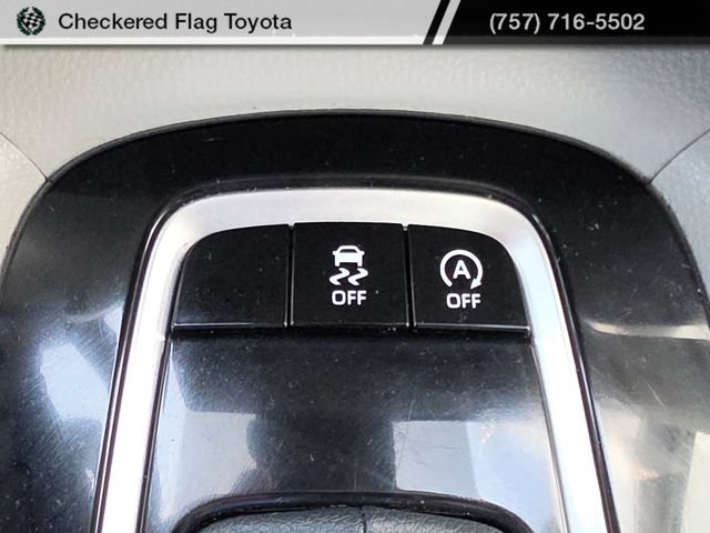 Used 2024 Toyota Corolla Cross L AWD/4WD image 25