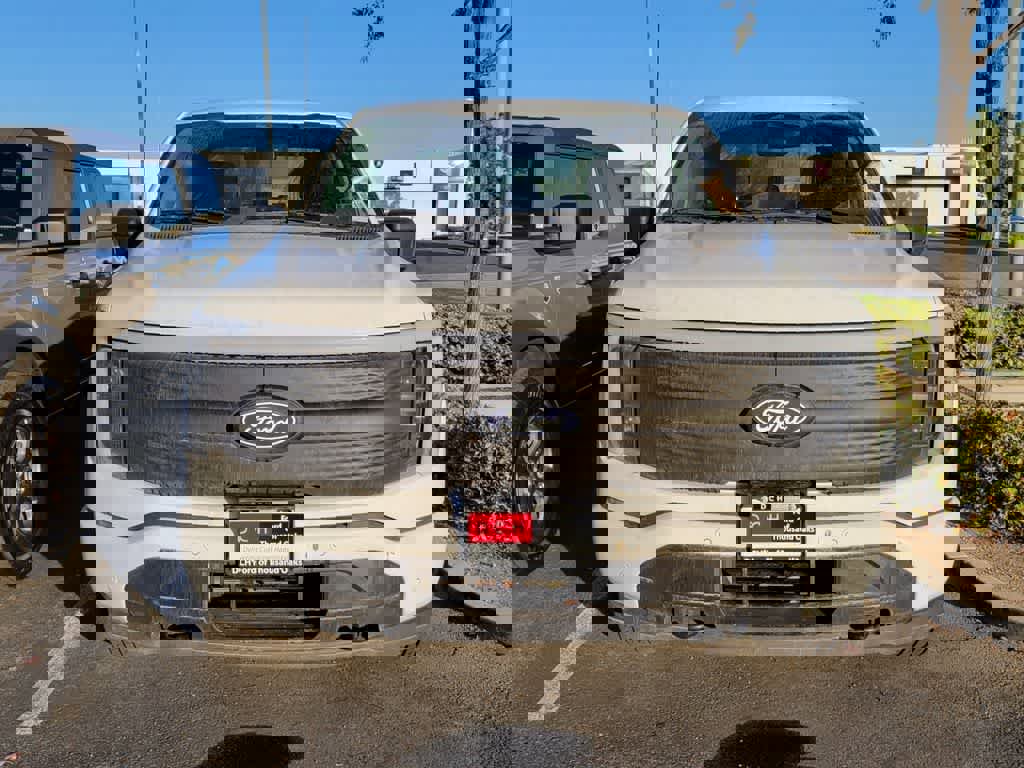 Used 2024 Ford F150 Lightning Flash image 2