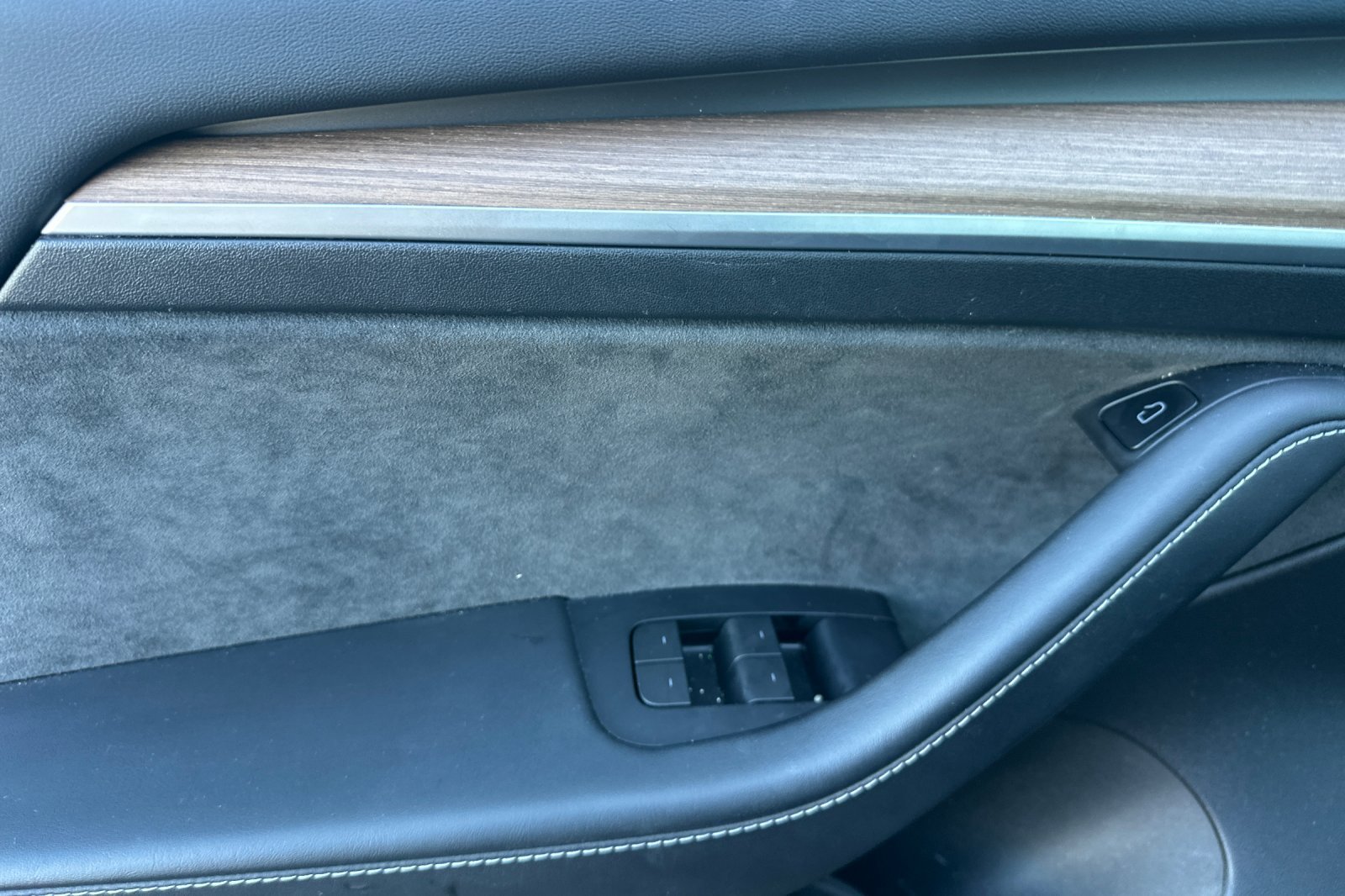 Used 2023 Tesla Model 3 Standard Range RWD image 10