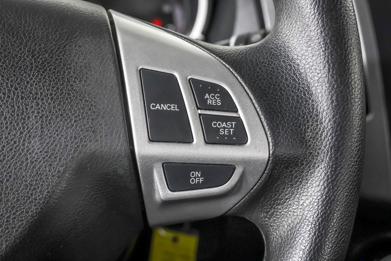 Used 2009 Mitsubishi Outlander ES image 25