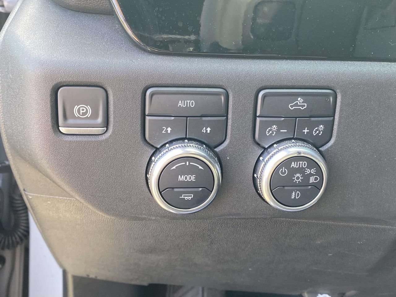 Used 2024 GMC Sierra 1500 Elevation AWD/4WD image 19