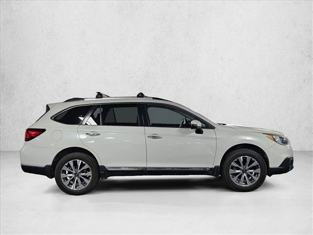 Used 2017 Subaru Outback 2.5i Touring w/ Popular Package #5A AWD/4WD image 4