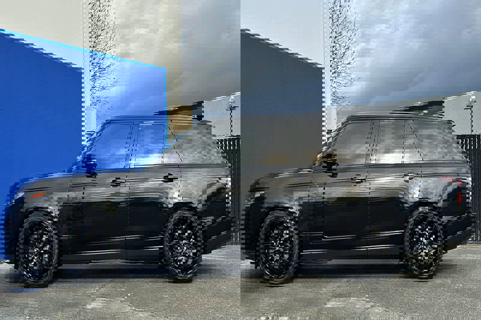 Used 2021 Land Rover Range Rover P525 Westminster Edition image 6