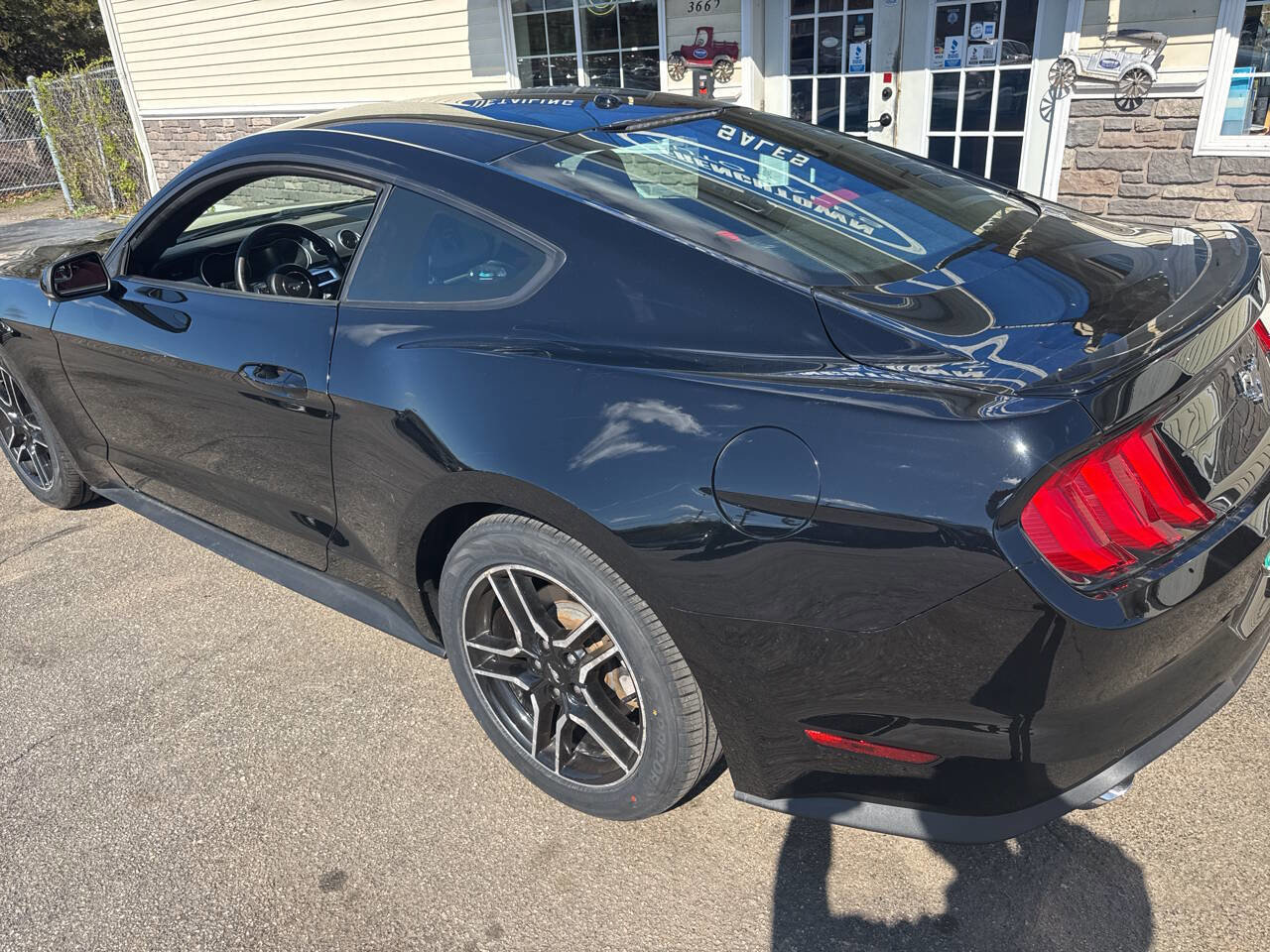 Used 2018 Ford Mustang Premium w/ Equipment Group 201A RWD image 11