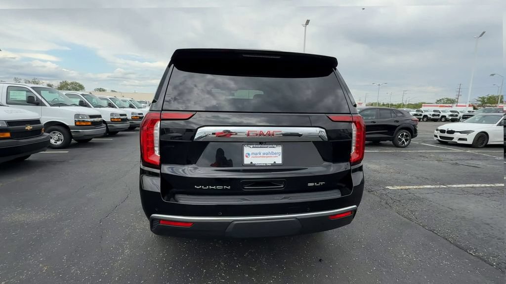 Used 2021 GMC Yukon SLT w/ SLT Premium Package AWD/4WD image 7