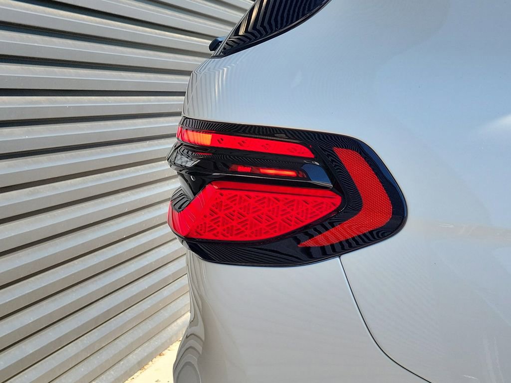 Used 2023 BMW X7 xDrive40i w/ Executive Package image 15