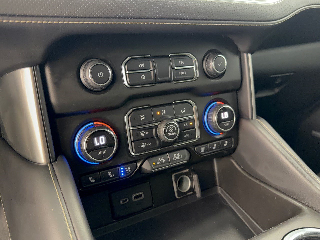 Used 2021 Chevrolet Tahoe Premier RWD image 22