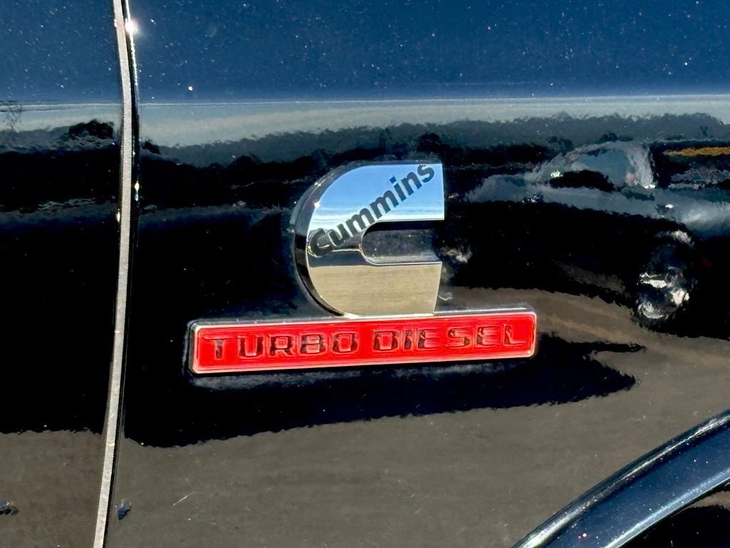 Used 2020 RAM 3500 Limited w/ Max Tow Package image 11