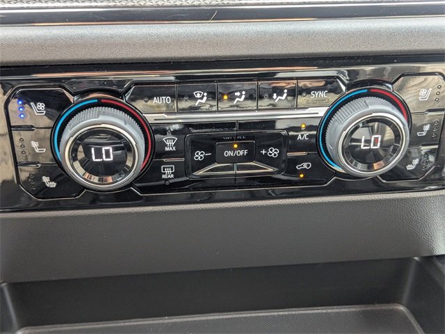 Used 2022 Chevrolet Silverado 1500 ZR2 w/ Technology Package image 22