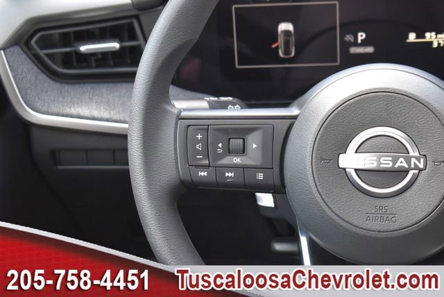 Used 2026 Nissan Kicks SV w/ SV Premium Package FWD image 25
