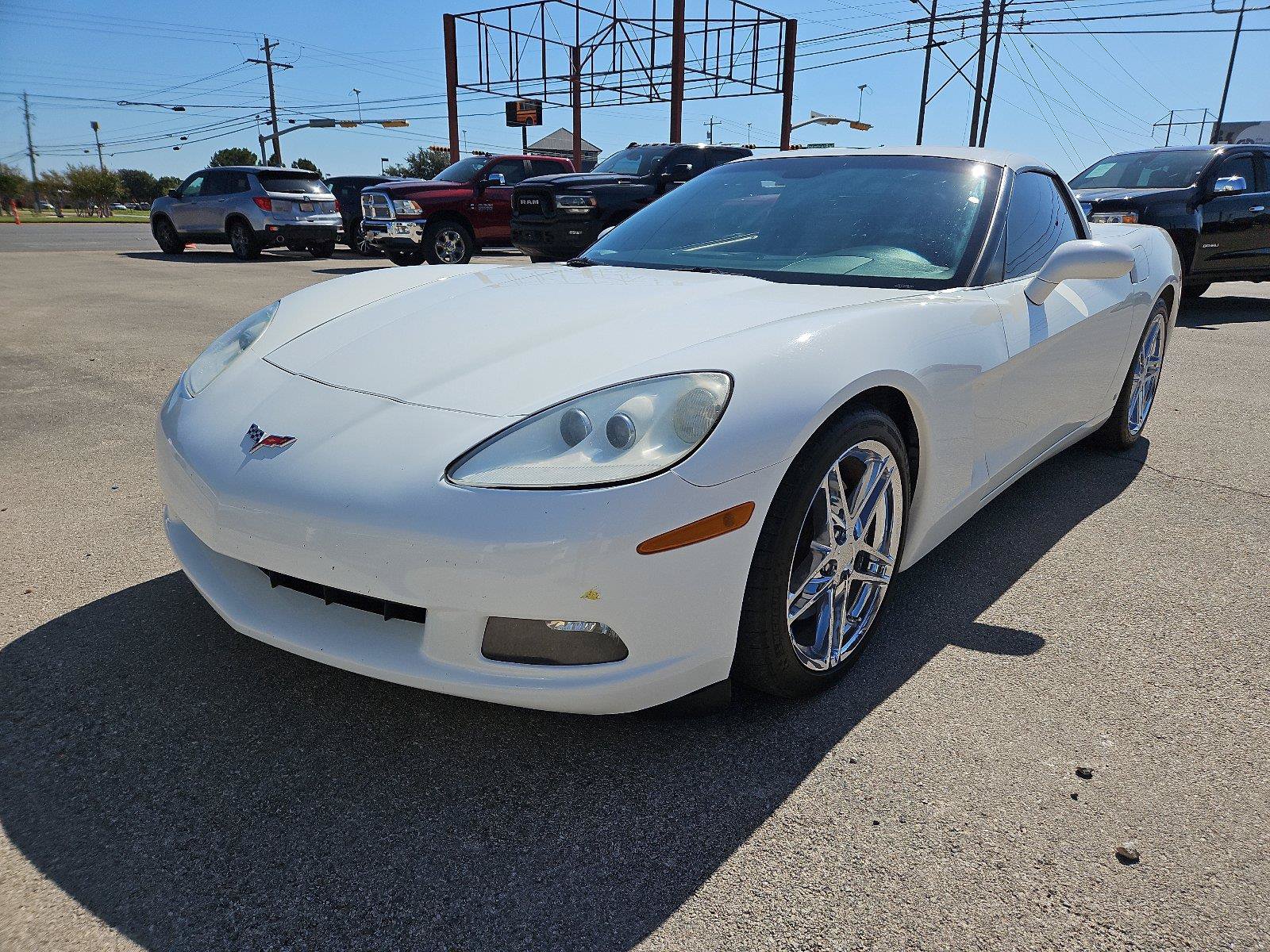 Used 2006 Chevrolet Corvette Coupe w/ Preferred Equipment Group RWD image 1