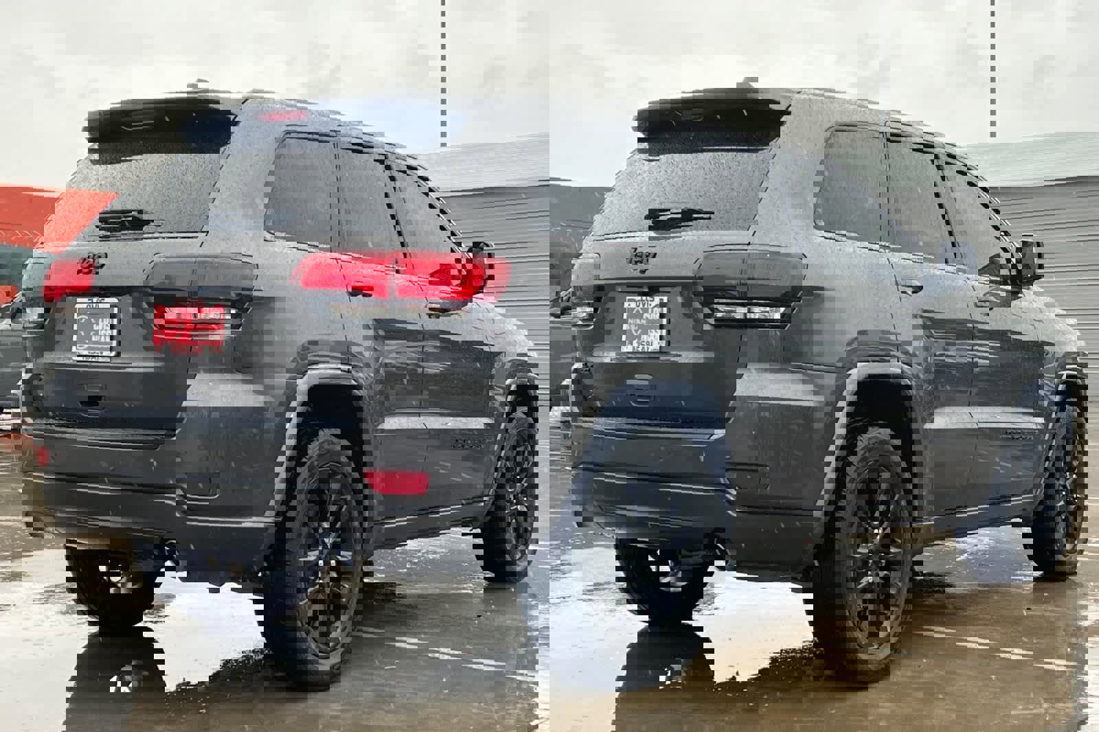 Used 2019 Jeep Grand Cherokee Altitude image 3