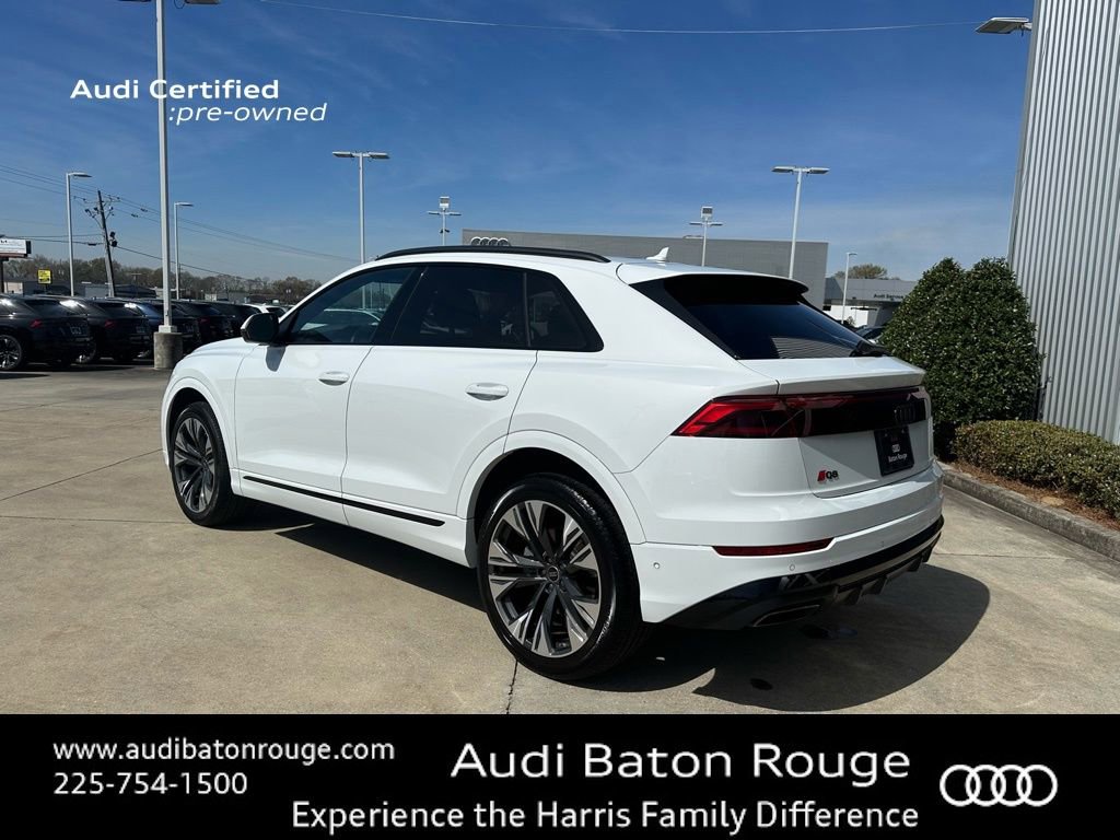Certified 2025 Audi Q8 Prestige image 7