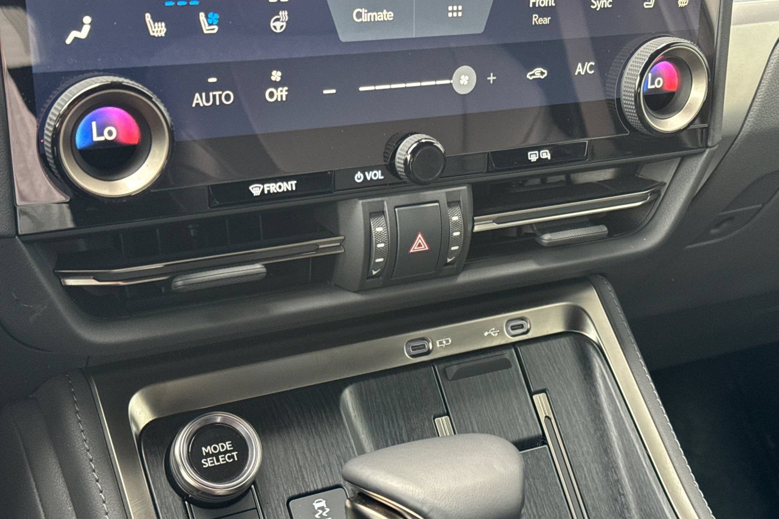 Used 2025 Lexus GX 550 w/ Accessory Package (Z1) AWD/4WD image 23