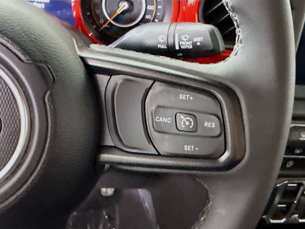 Used 2023 Jeep Gladiator Sport AWD/4WD image 22