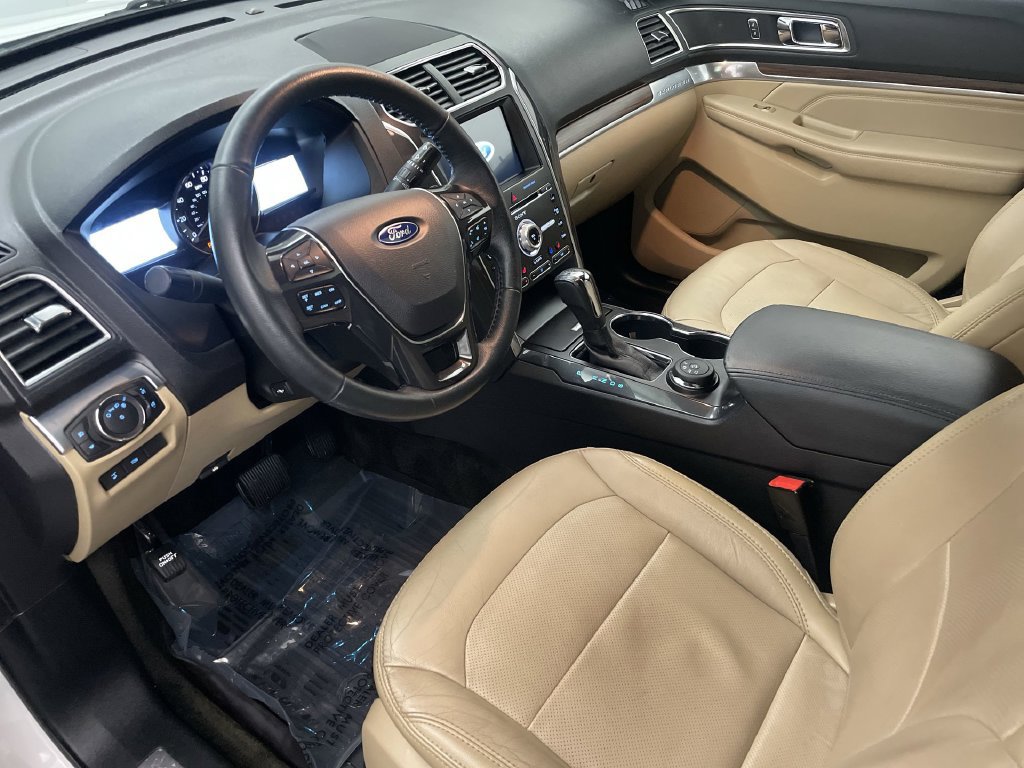 Used 2017 Ford Explorer Limited AWD/4WD image 4