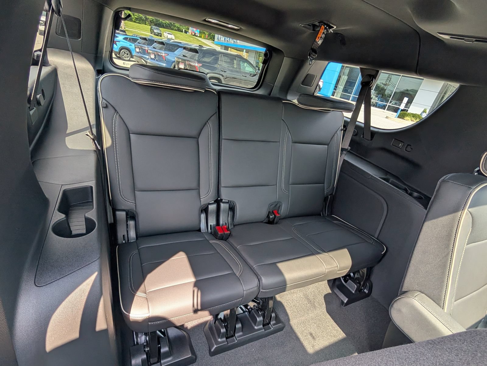 New 2026 Chevrolet Suburban Premier AWD/4WD image 10