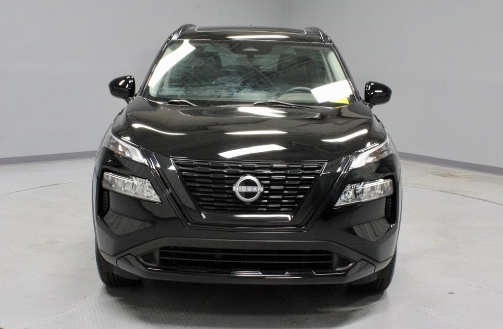 Certified 2023 Nissan Rogue SV w/ SV Premium B Package AWD/4WD image 5