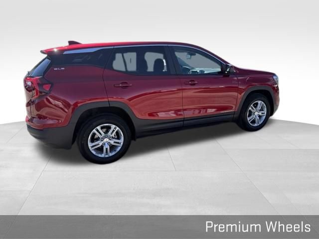 Used 2024 GMC Terrain SLE FWD image 14