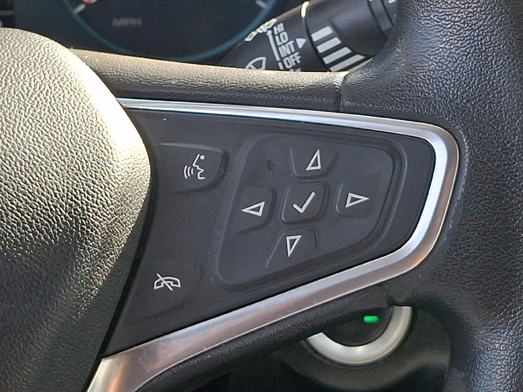 Used 2018 Chevrolet Equinox LT FWD image 21