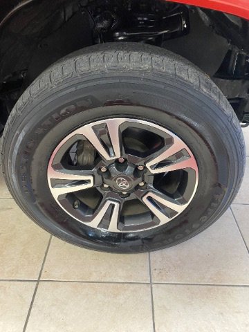 Used 2018 Toyota Tacoma TRD Sport image 26