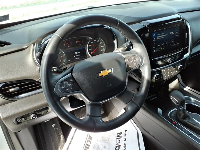Used 2023 Chevrolet Traverse LT image 11