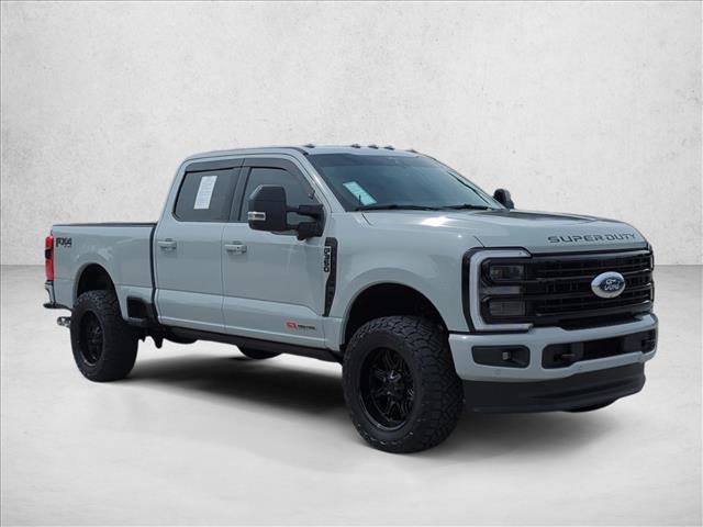 Used 2025 Ford F350 Platinum AWD/4WD video 3