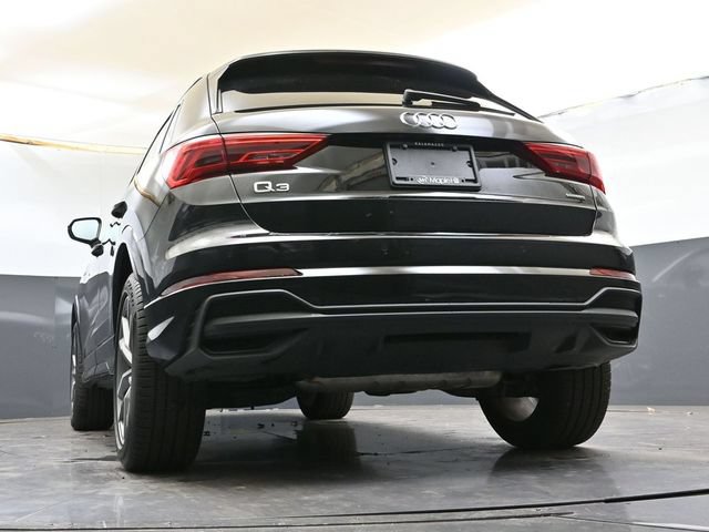 Used 2024 Audi Q3 2.0T Premium w/ Convenience Package AWD/4WD image 34