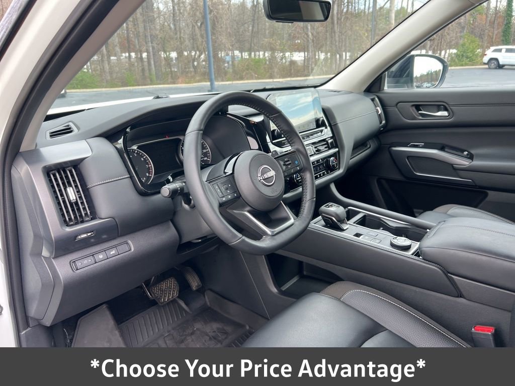 Used 2023 Nissan Pathfinder SL image 46