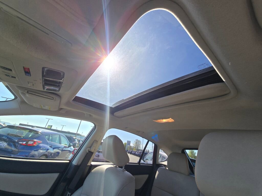 Used 2016 Subaru Crosstrek 2.0i Limited image 19