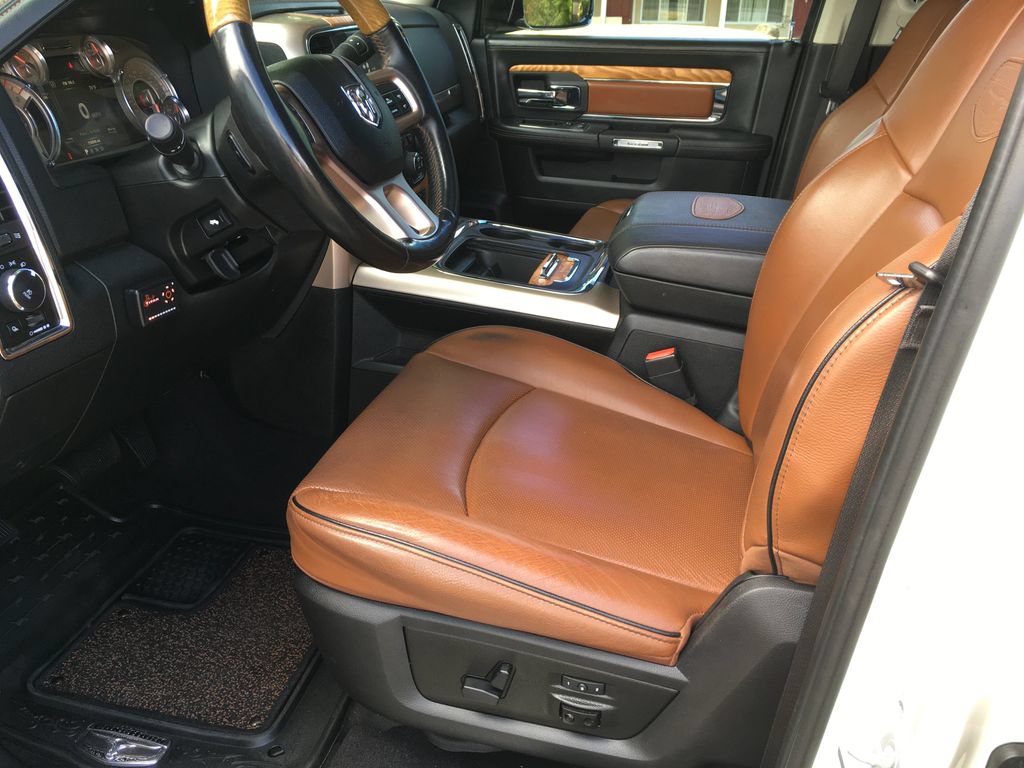 Used 2018 RAM 2500 Longhorn w/ Convenience Group AWD/4WD image 27