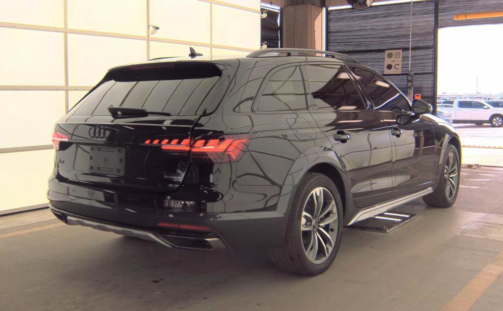 Used 2023 Audi A4 2.0T allroad Premium Plus AWD/4WD image 5