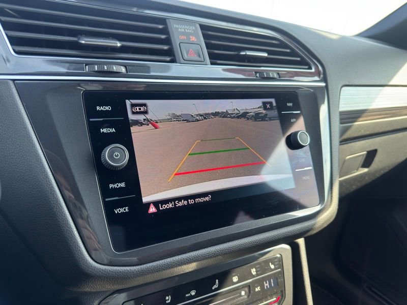 Used 2023 Volkswagen Tiguan SEL R-Line image 19