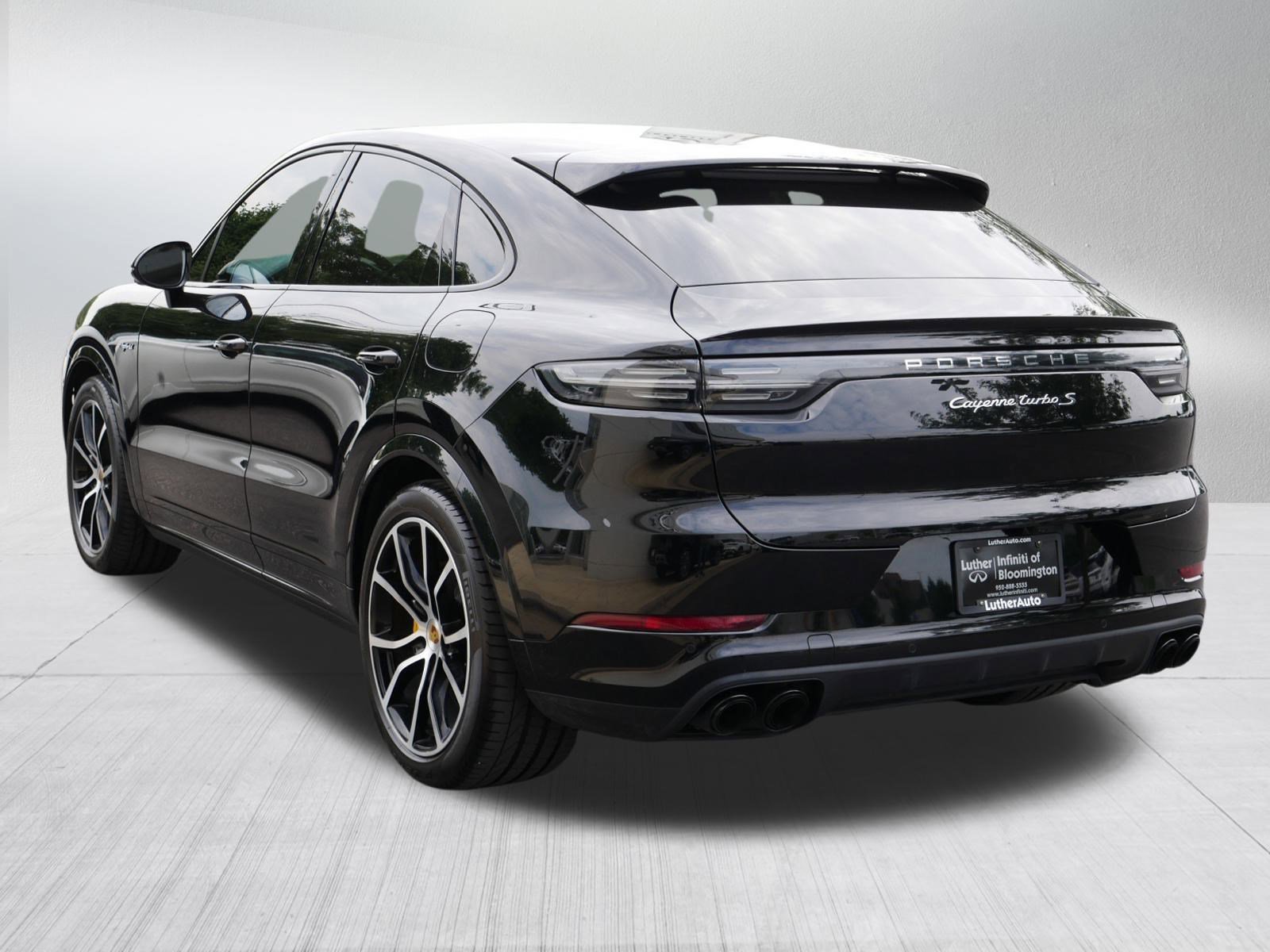 Used 2020 Porsche Cayenne Turbo S image 5