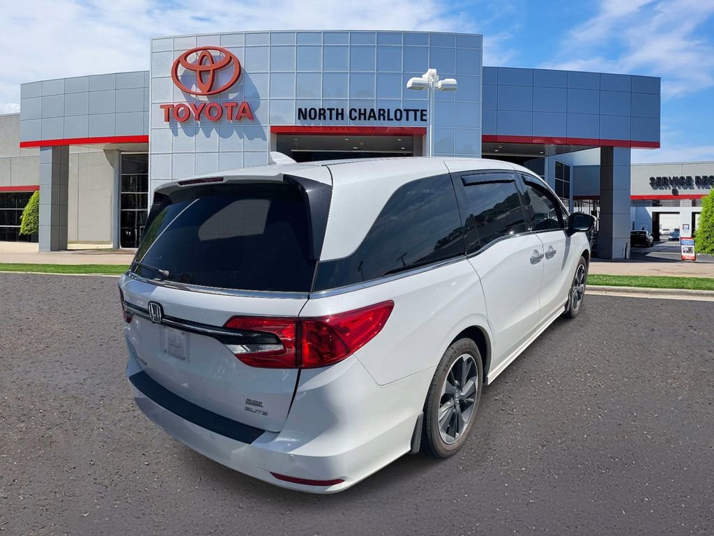Used 2024 Honda Odyssey Elite image 8