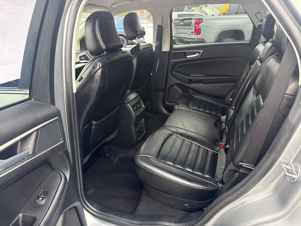 Used 2024 Ford Edge SEL w/ Convenience Package AWD/4WD image 16