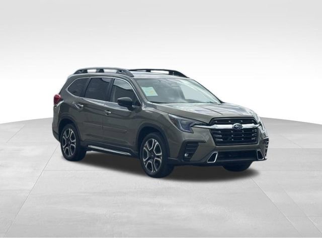 Used 2025 Subaru Ascent Touring AWD/4WD image 9
