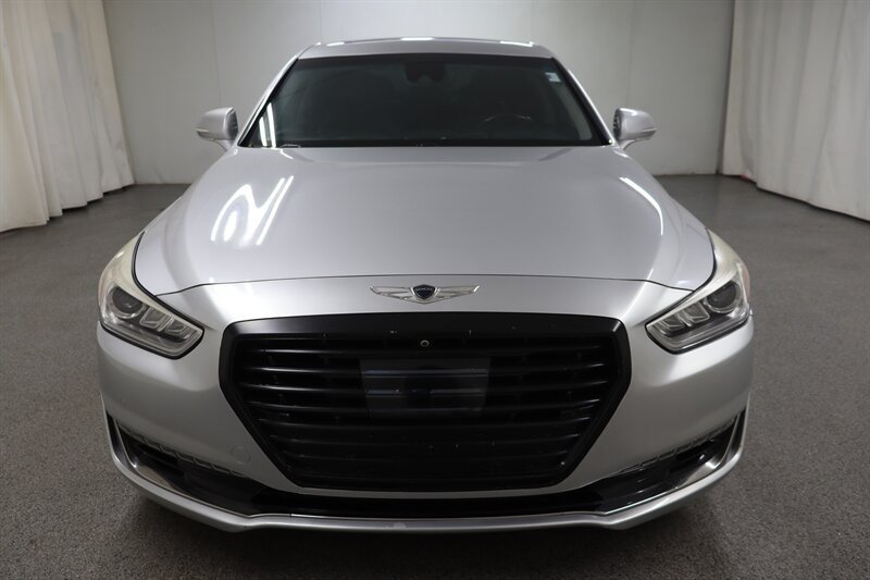Used 2017 Genesis G90 3.3T Premium RWD image 2
