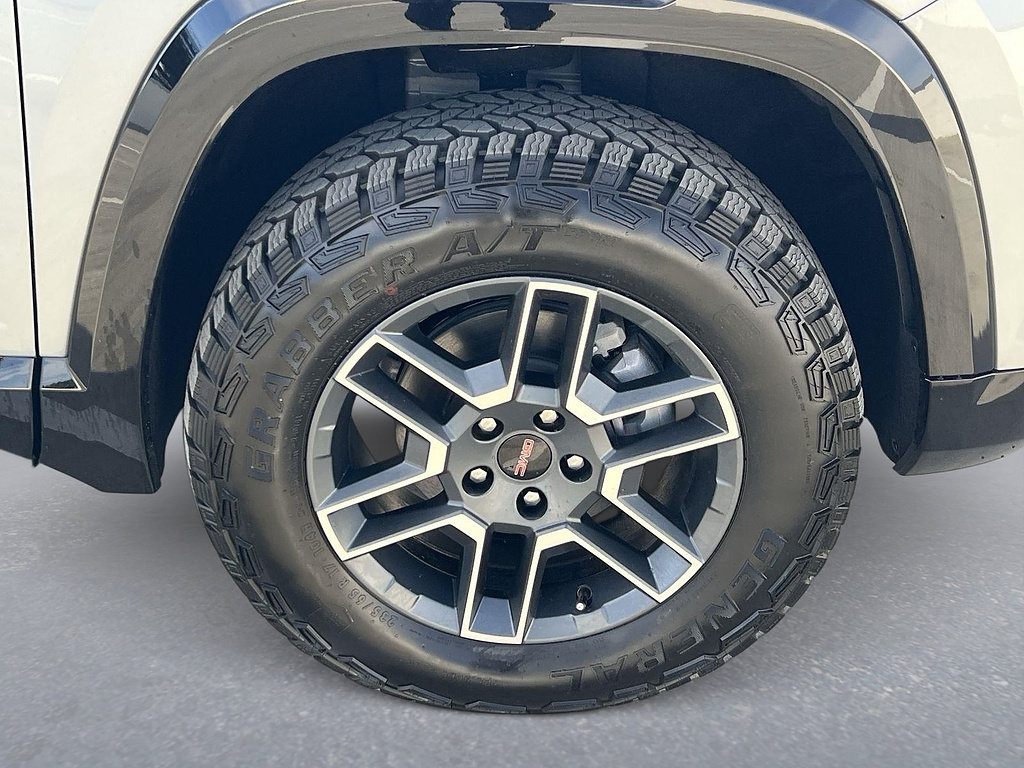 New 2026 GMC Terrain AT4 w/ Convenience Package III AWD/4WD image 33