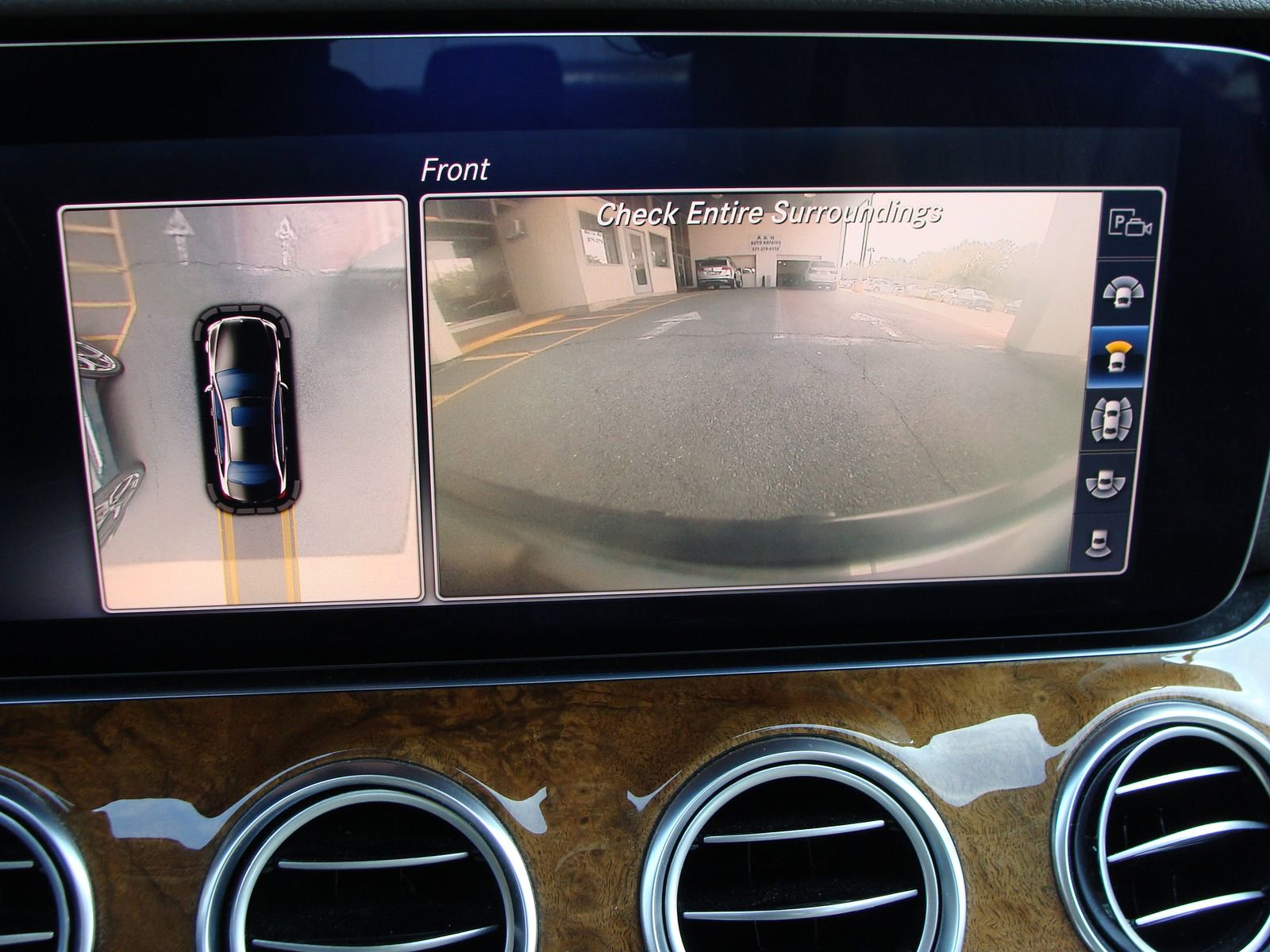 Used 2018 Mercedes-Benz E 300 4MATIC image 28