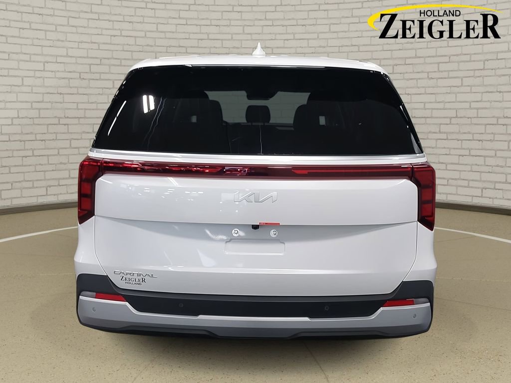 New 2026 Kia Carnival FWD image 6